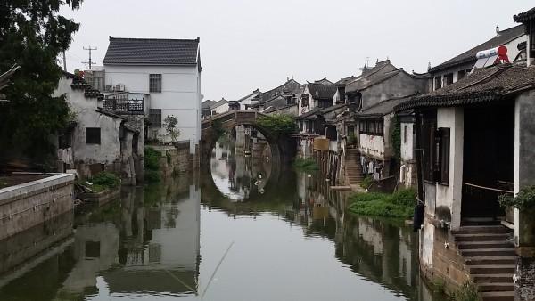 23岁女性小便时带血怎么回事游戏画面